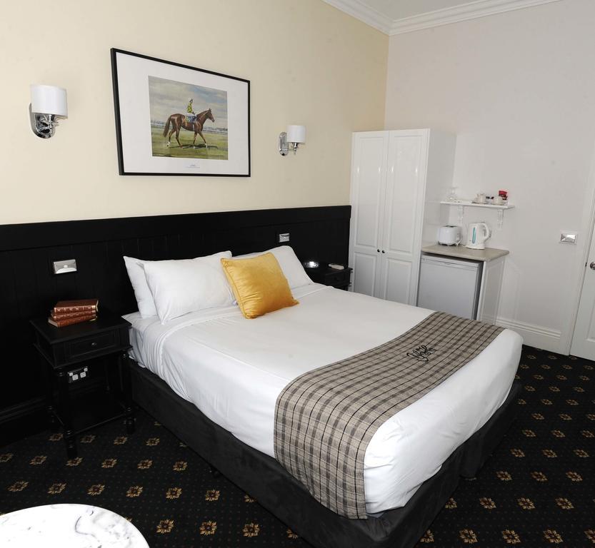 The Yarrawonga Hotel Extérieur photo