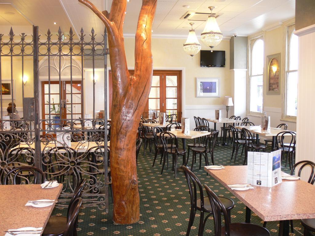 The Yarrawonga Hotel Extérieur photo