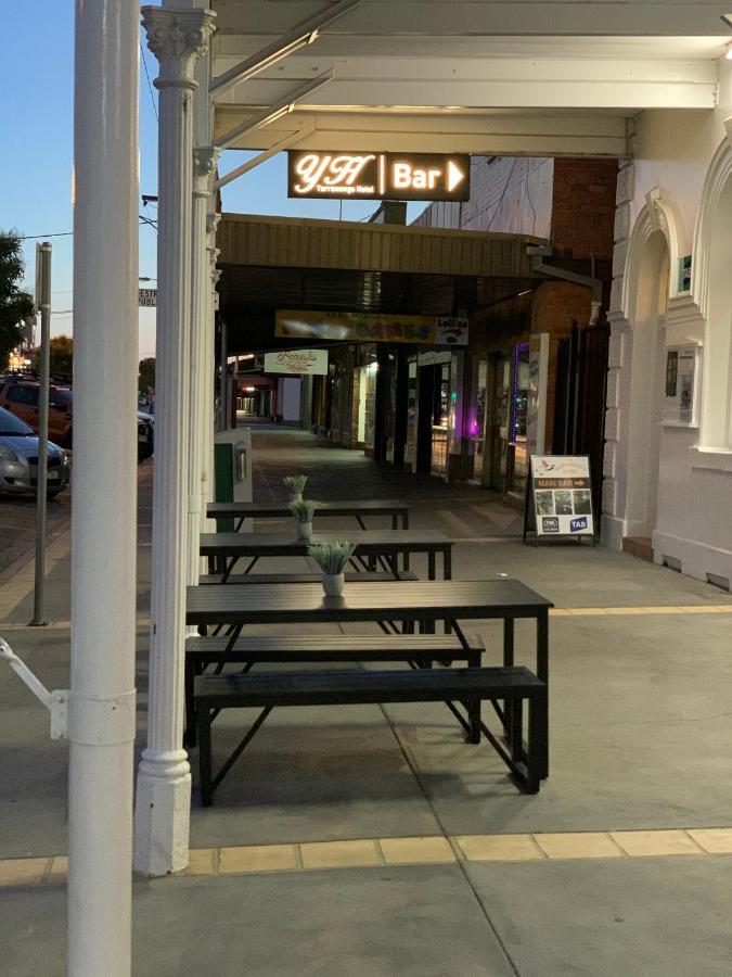 The Yarrawonga Hotel Extérieur photo